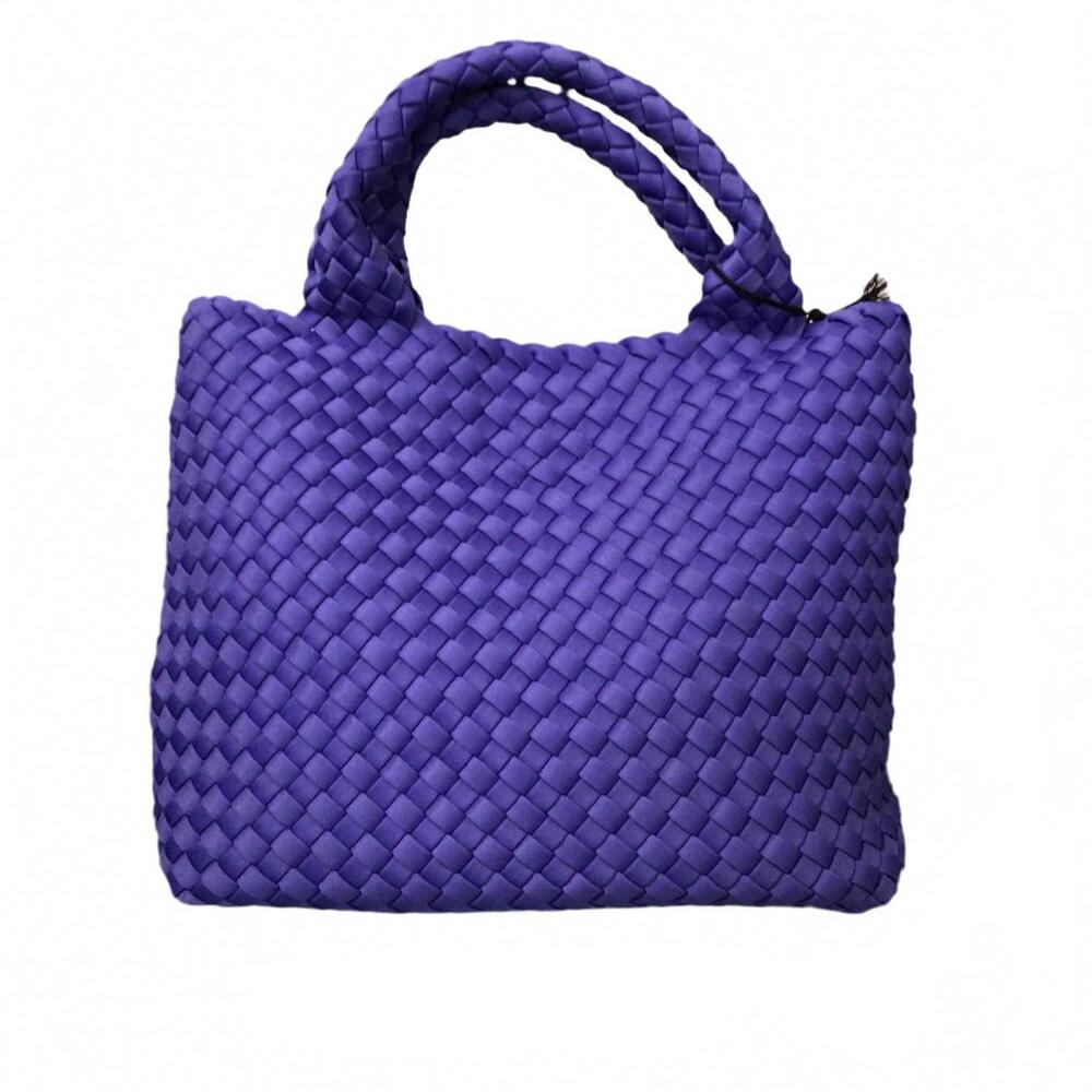 NEW SOL AND SELENE women's sky's the limit crossbody bag in periwinkle
